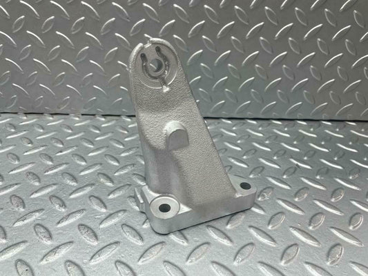 12440 Mercedes-Benz C123 230CE Coupe Engine Mount Bracket Right 1022236204