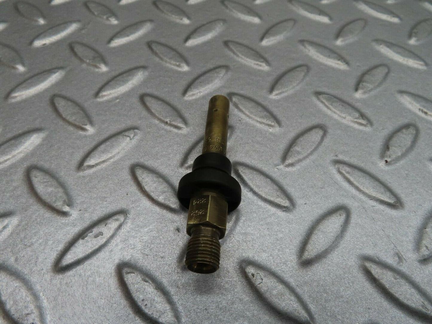 12171 Mercedes-Benz R129 300SL Coupe Fuel Injector 0437502054