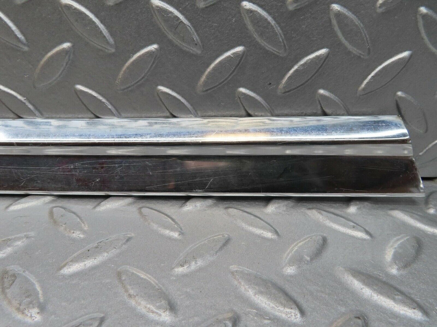 14116 Mercedes-Benz C107 280SLC Rear Left Quarter Window Chrome Trim