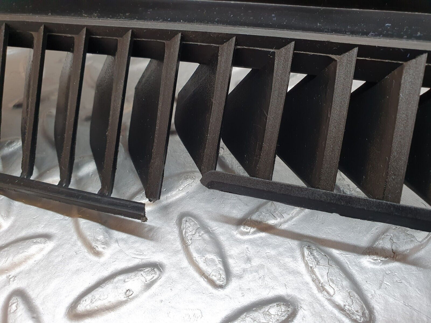 44124 Mercedes-Benz C123 230CE Coupe Radiator Fan Shroud Cover 1235052055
