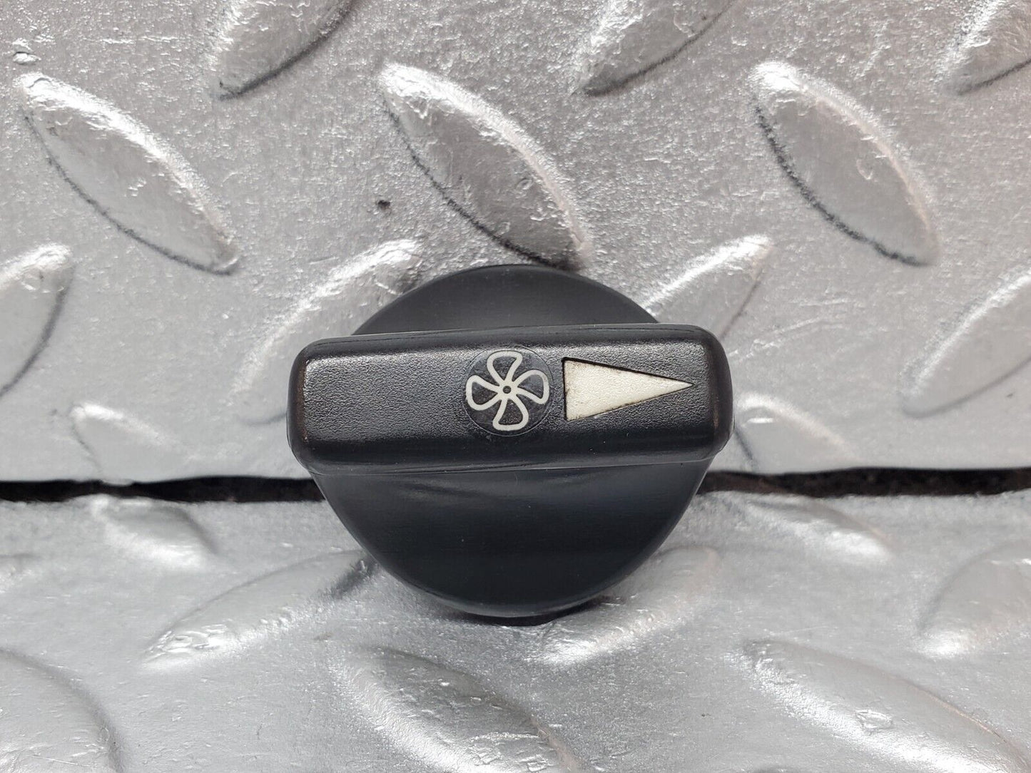 45580 Mercedes-Benz W126 420SE Heater Control Knob Set