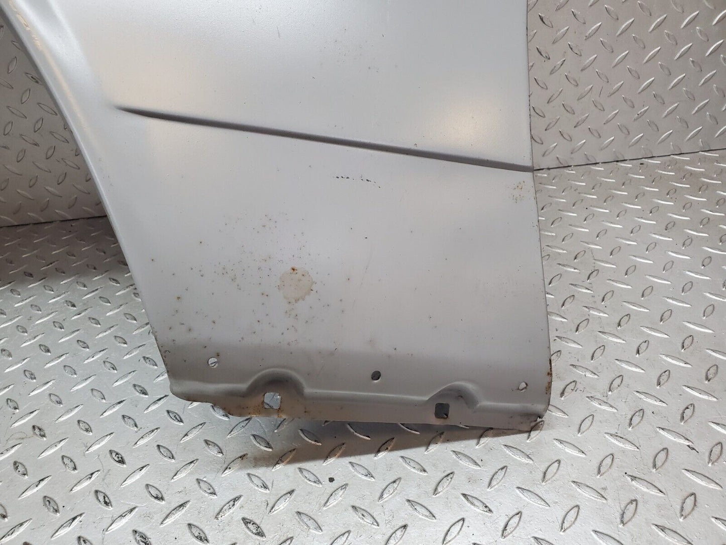 44445 Mercedes-Benz W123 280E Front Left Wing Fender