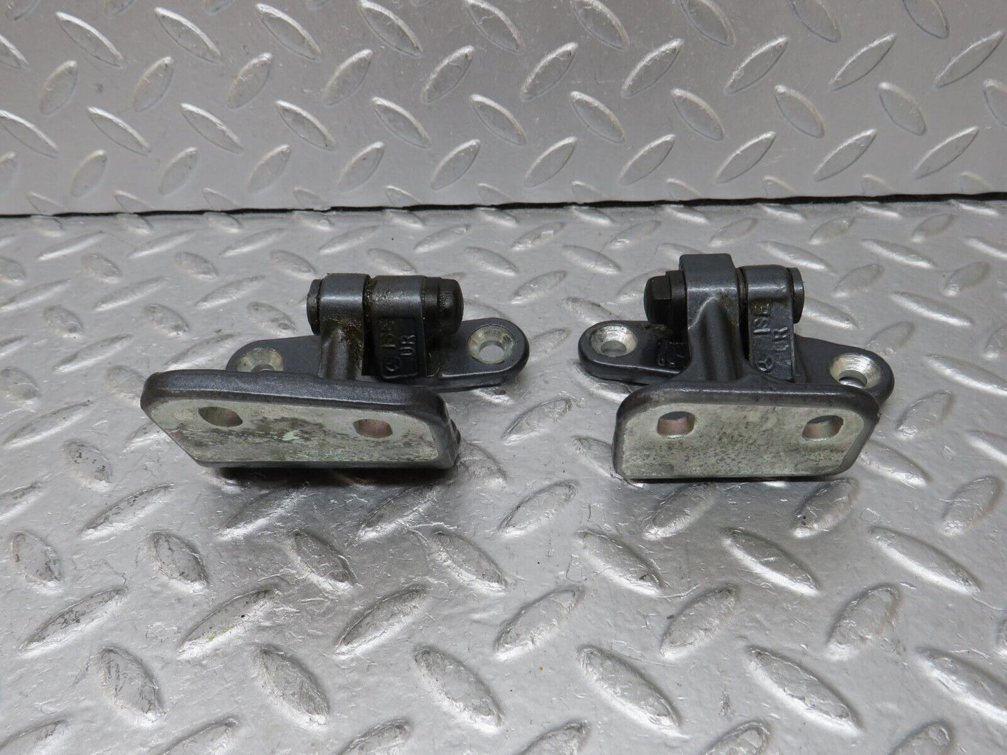35269 Mercedes-Benz W221 Rear Left Door Hinge