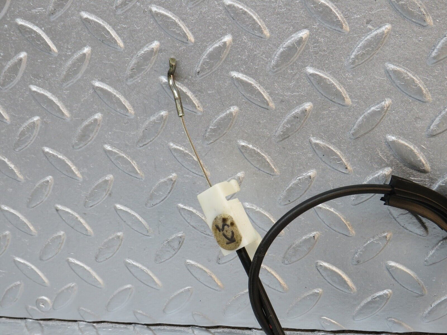 39753 Mercedes-Benz R129 320SL Coupe Door Lock Cable