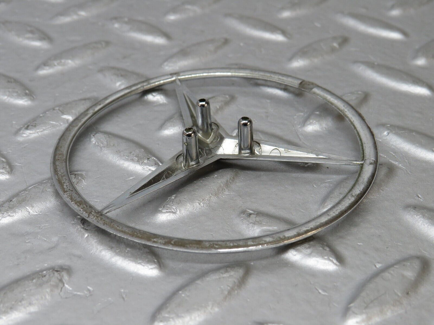 38458 Mercedes-Benz R129 280SL Coupe Trunk Lid Badge Emblem