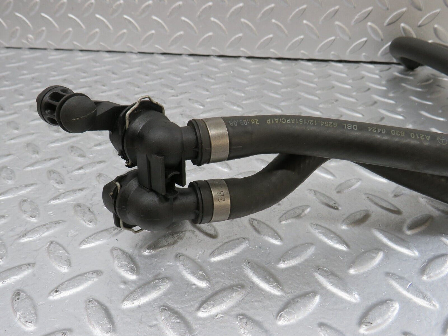 34994 Mercedes-Benz W210 320E Heater Hose Pipe 2108300424