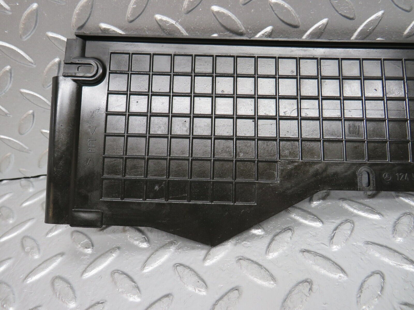 30409 Mercedes-Benz W124 230E Radiator Fan Cover Panel 1245050588