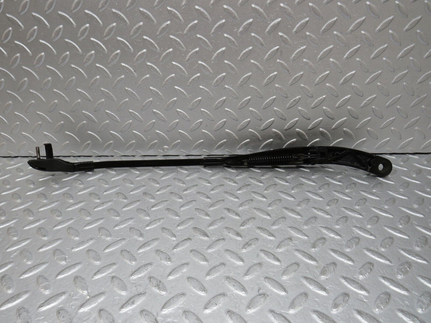 35265 Mercedes-Benz W221 Front Windscreen Wiper Arm Bosch