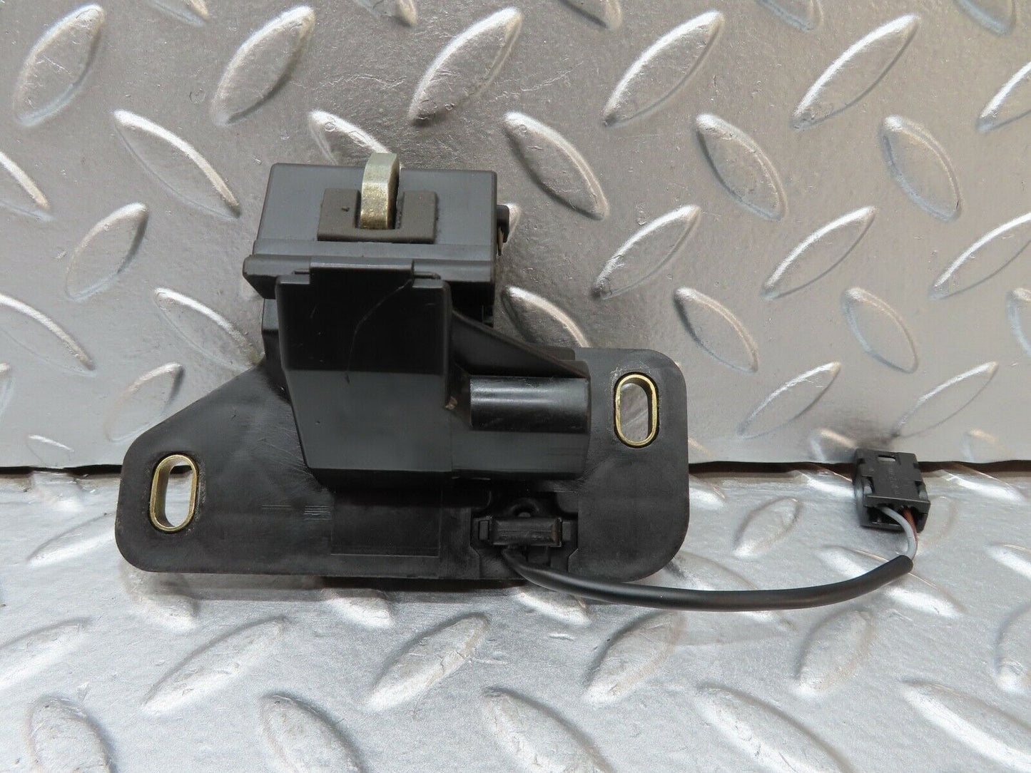 19923 Mercedes-Benz R129 300SL Coupe Trunk Lock 1298201810