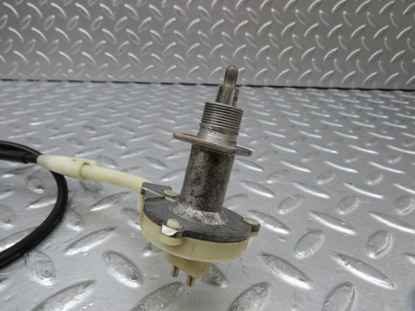26839 Mercedes-Benz W123 240D Heater Control Unit