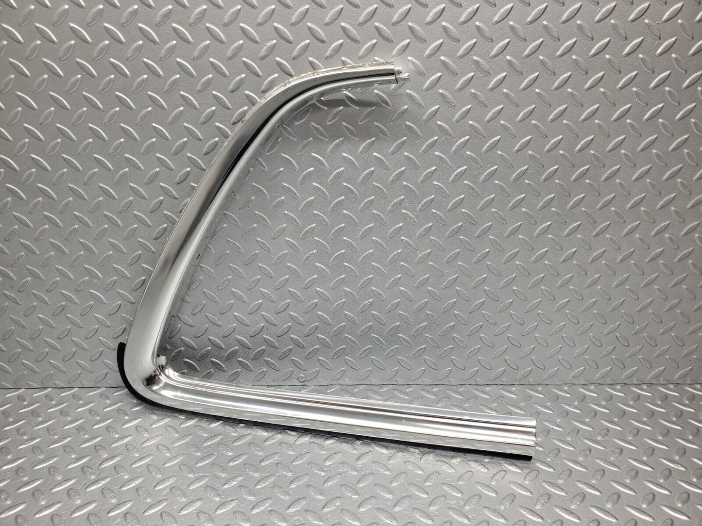 46505 Mercedes-Benz C123 280CE Coupe Rear Right Roof Chrome Moulding Trim