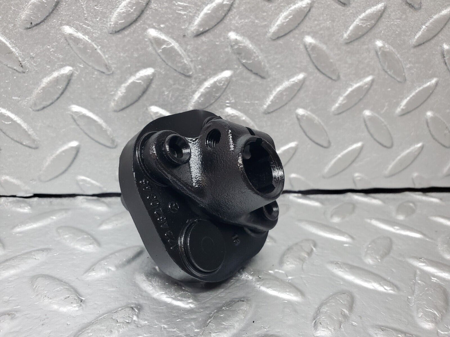 44495 Mercedes-Benz W123 280E Steering Column Lower Shaft Connector 1234620346