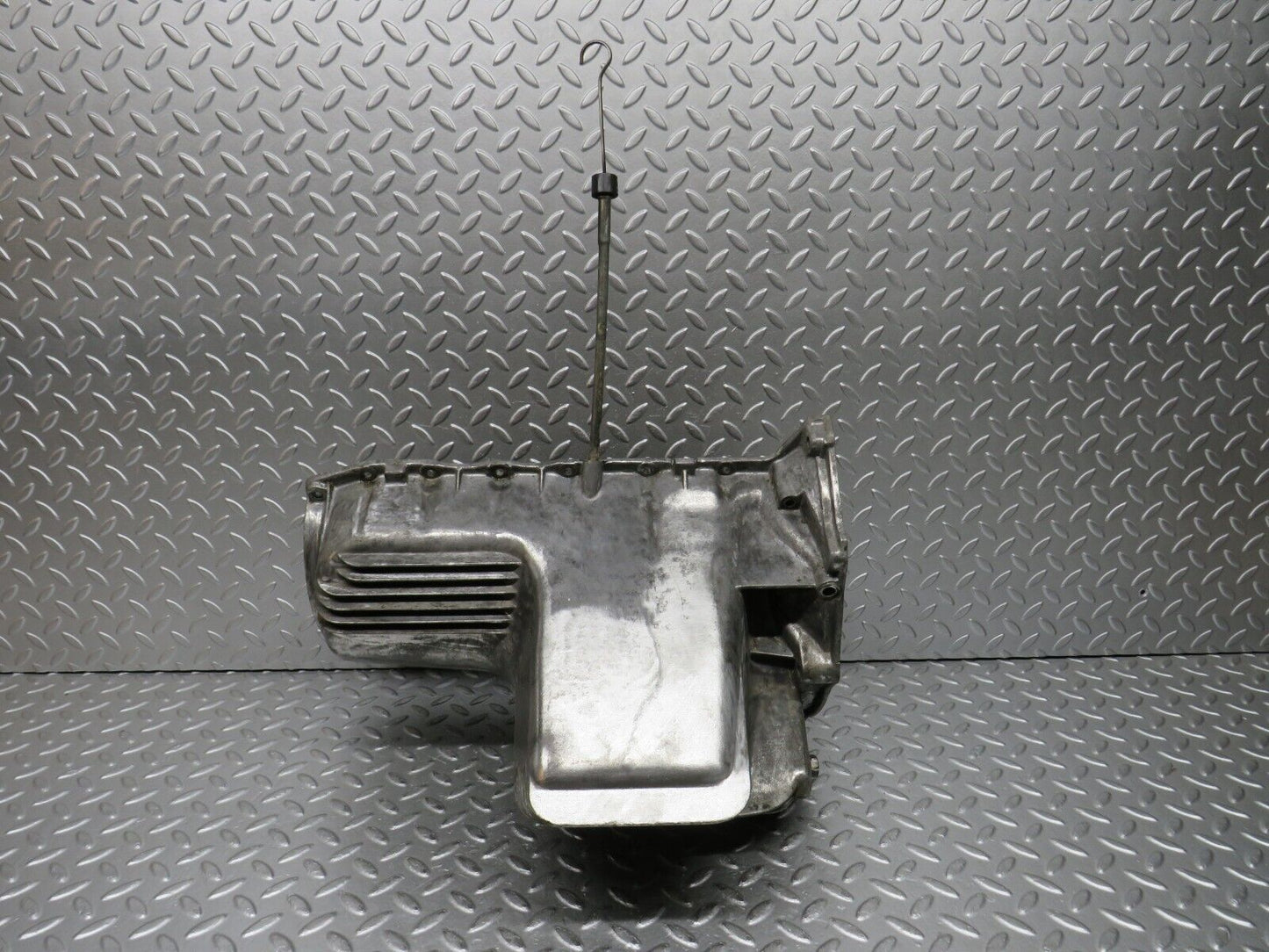 30158 Porsche 924 Oil Pan Oil Sump 048103603