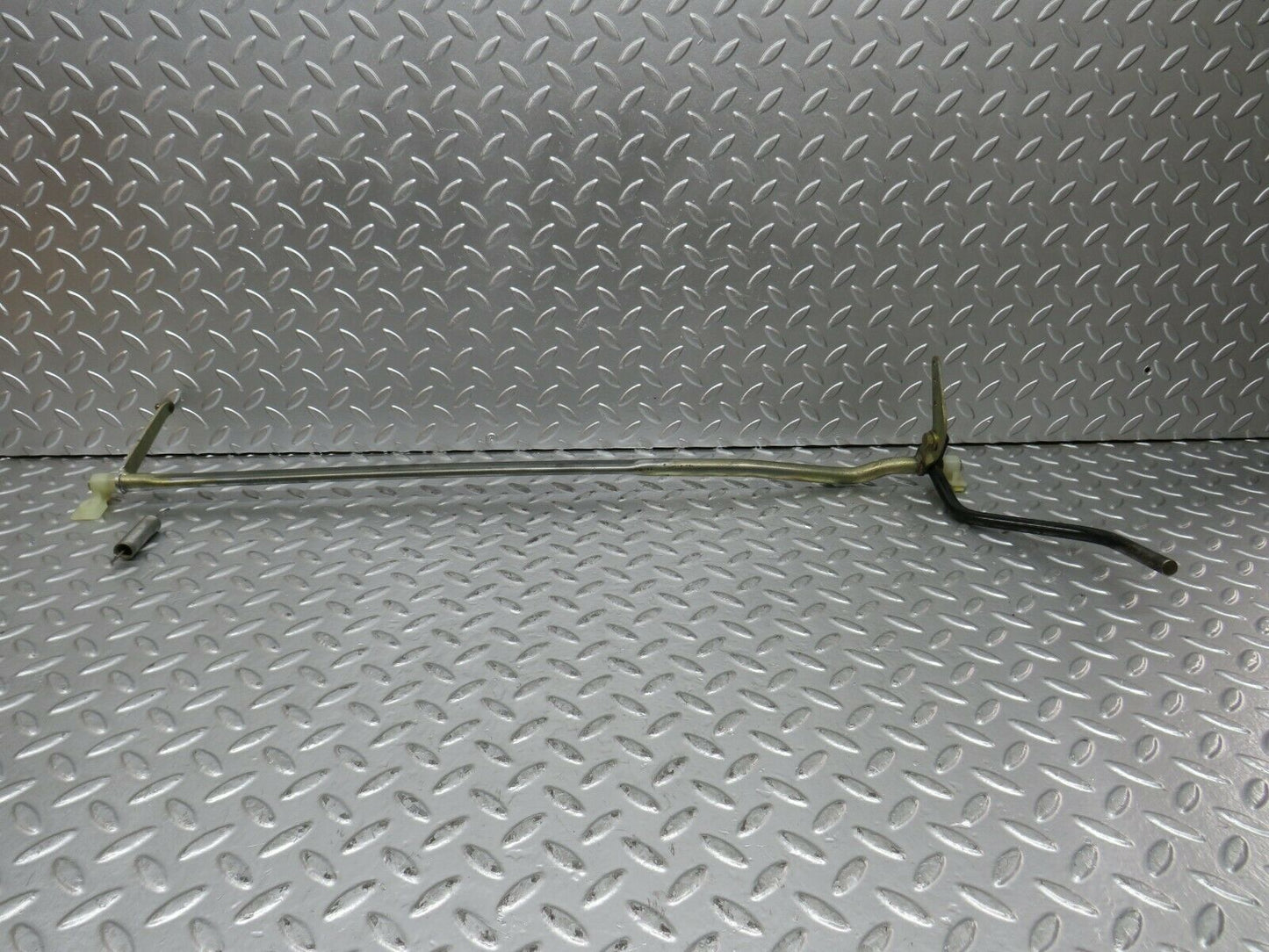 23499 Mercedes-Benz W114 280E Accelerator Pedal Linkage