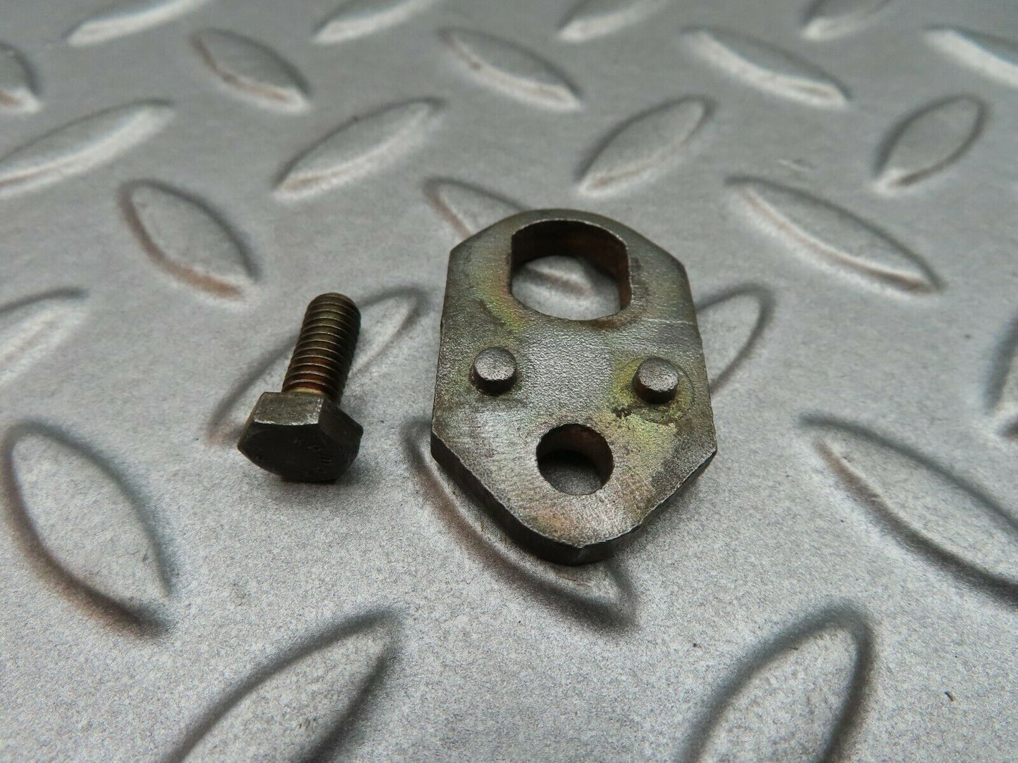 5126 Mercedes-Benz R107 350SL Fuel Injector Bracket