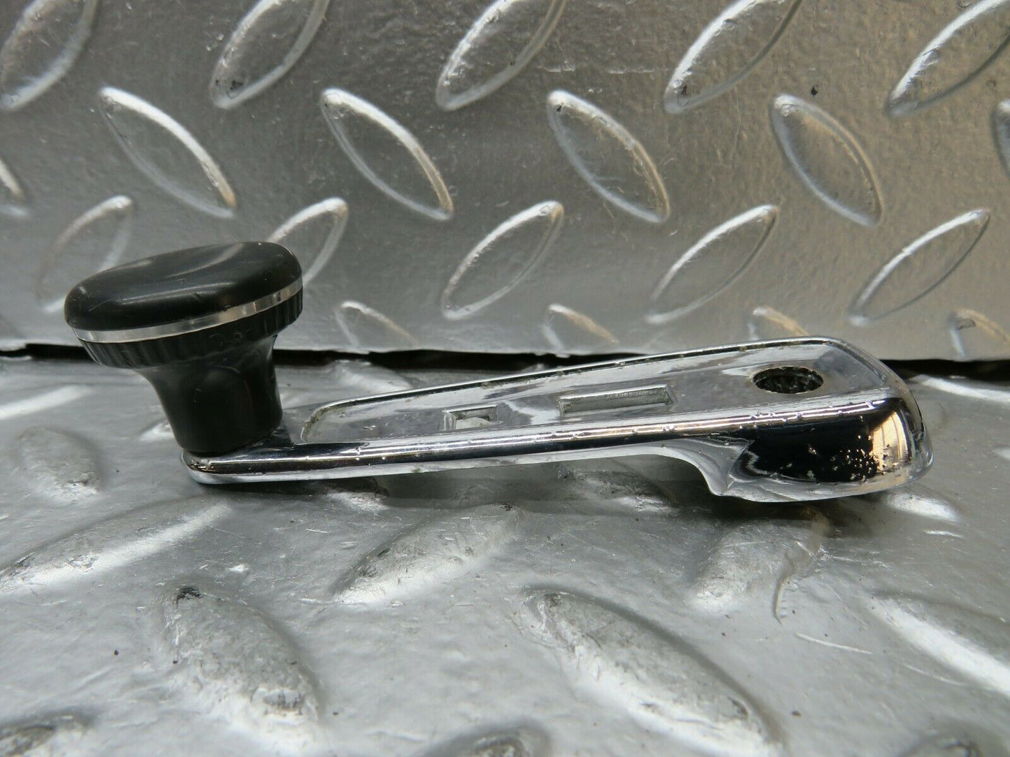 22990 Mercedes-Benz C123 230CE Coupe Window Lifter Crank Handle