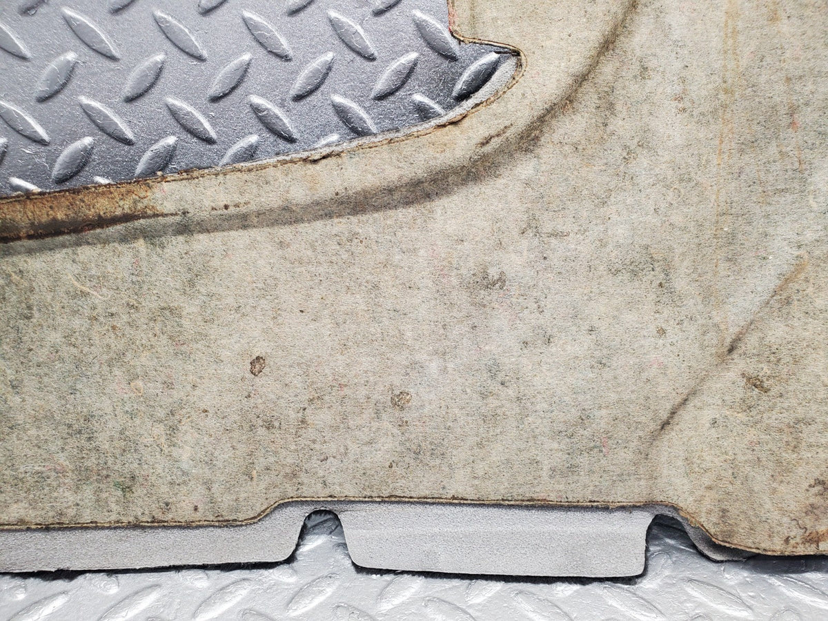 W201 Baby Benz centre console carpet left side black used OEM