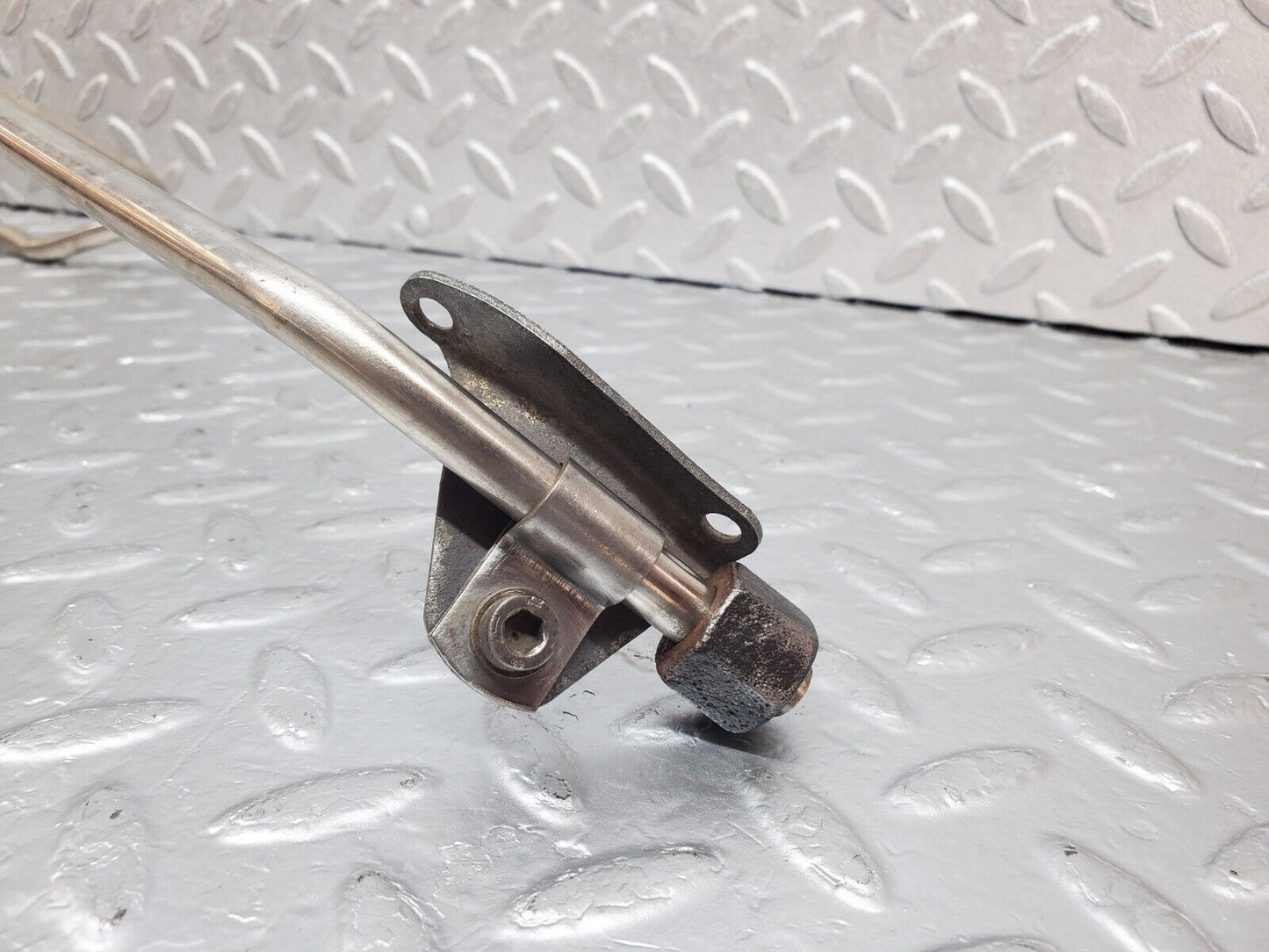 44535 Mercedes-Benz W123 280E EGR Valve Hose Pipe