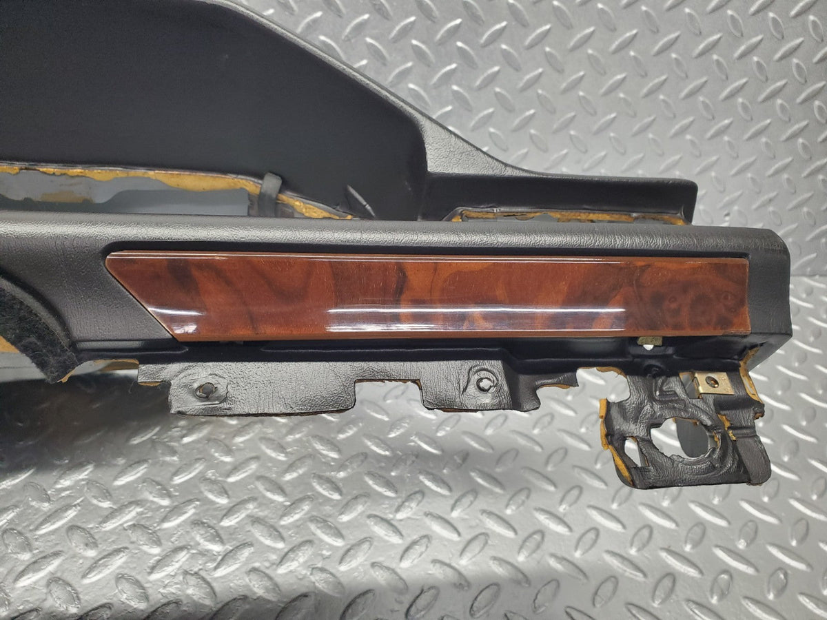 W124 dashboard black used OEM