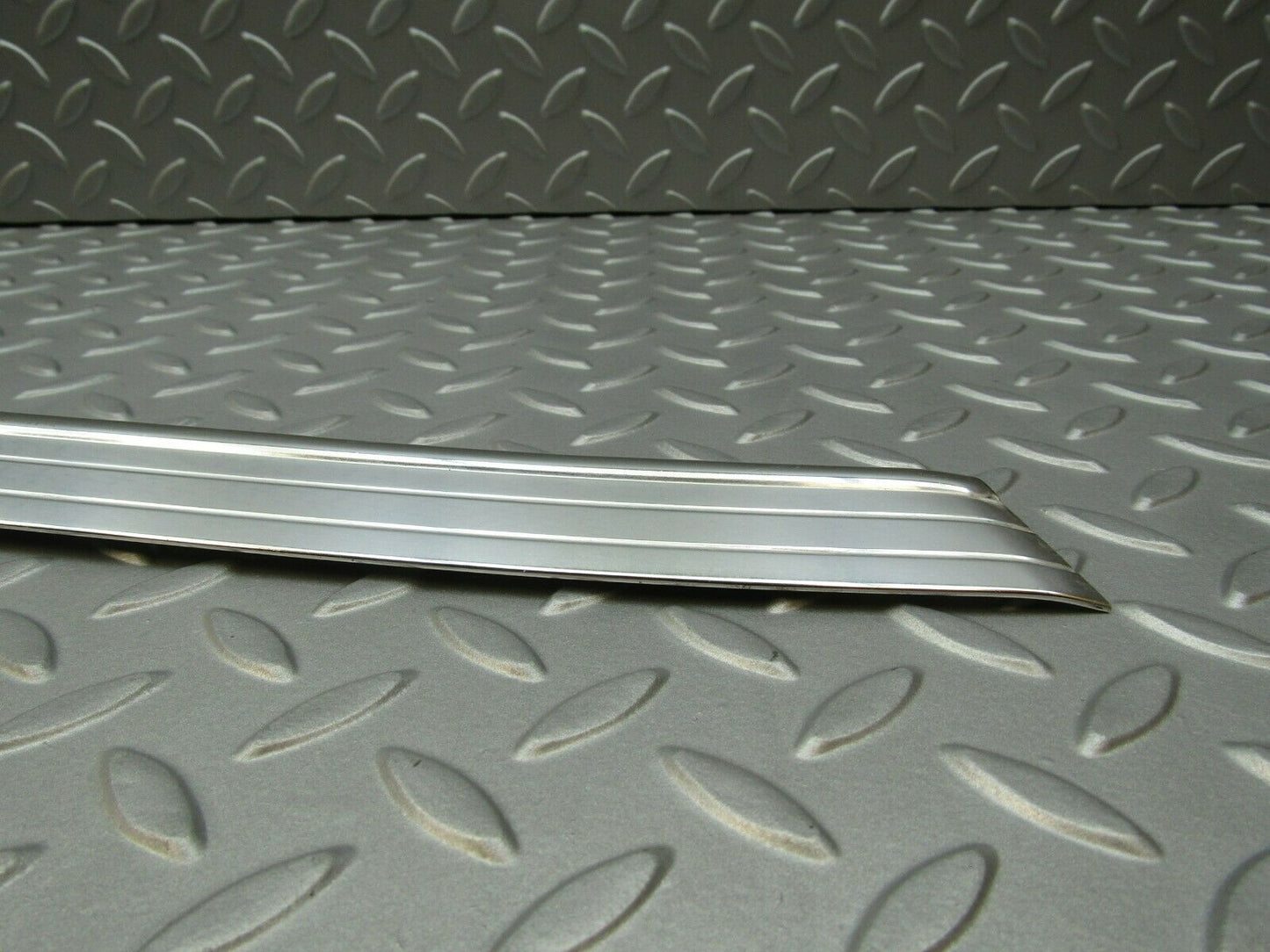 3318 Mercedes-Benz W115 220D Rear Right C Pillar Chrome Moulding