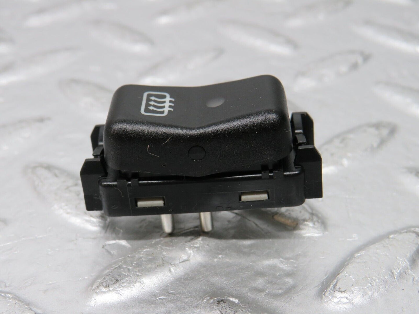 30516 Mercedes-Benz W124 230E Rear Windscreen Defroster Switch 1298207410