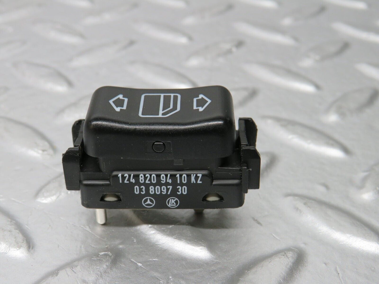 31230 Mercedes-Benz S124 220TE Electric Window Switch Right Side 1248209410