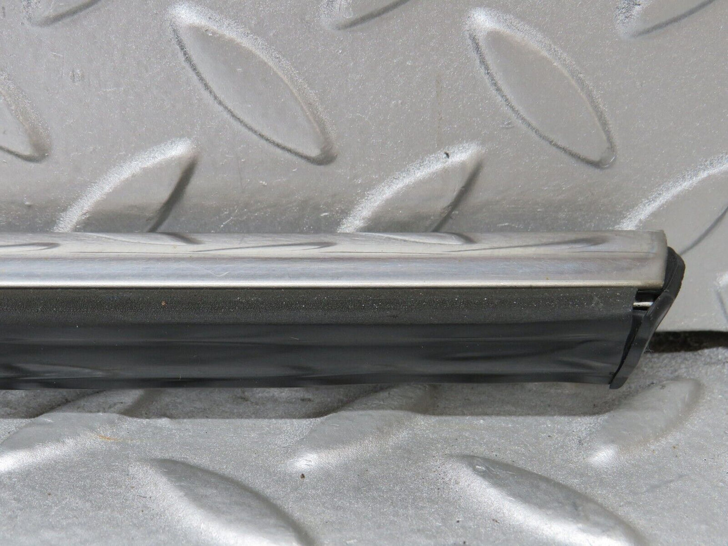 37311 Mercedes-Benz W109 300SEL Rear Left Door Centre Moulding Trim
