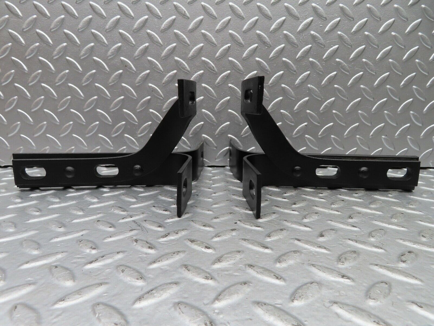 21025 Mercedes-Benz W114 250CE Coupe Front Bumper Holder Bracket Pair