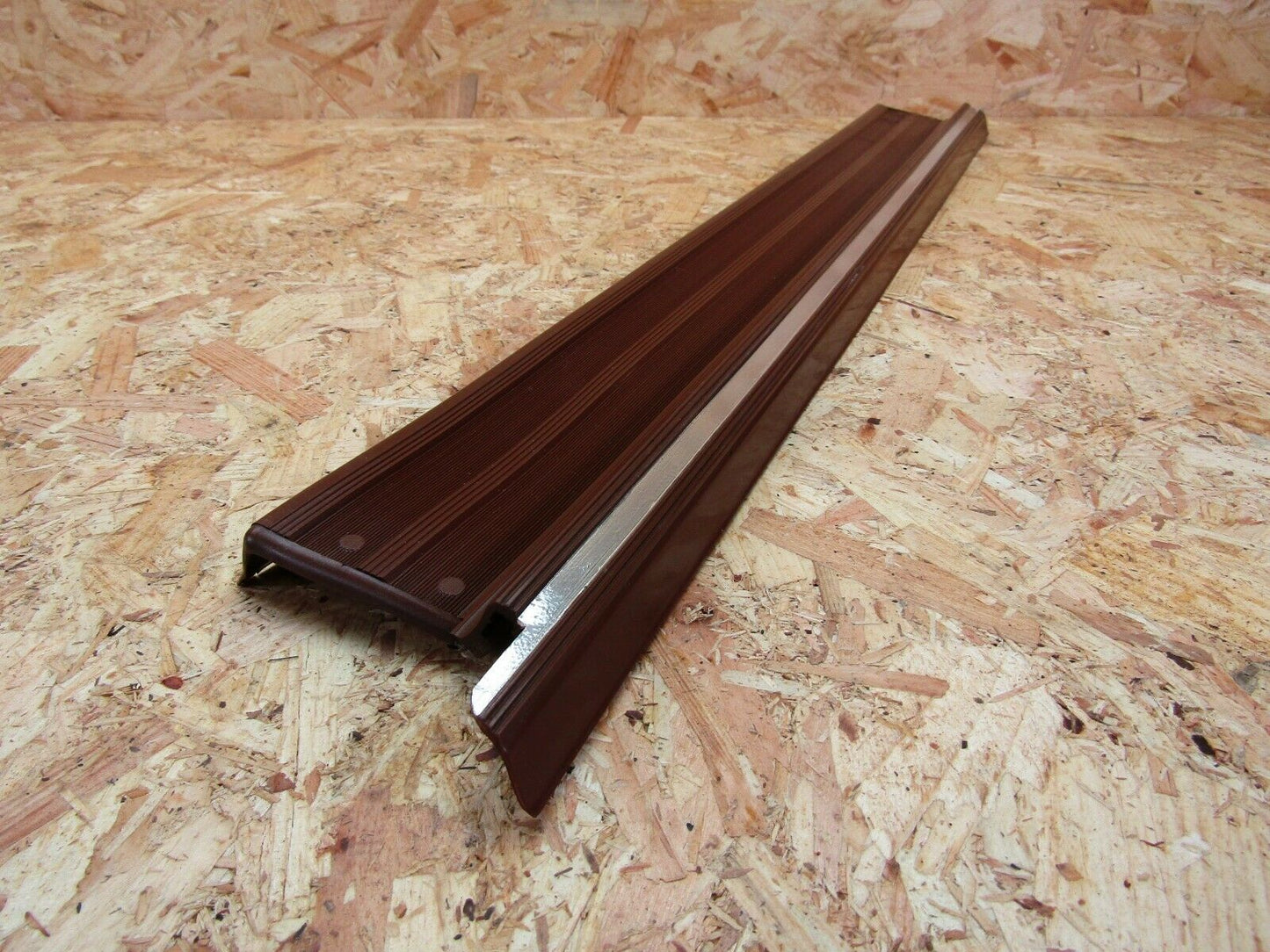 2150 Mercedes-Benz W116 350SE Front Right Door Sill