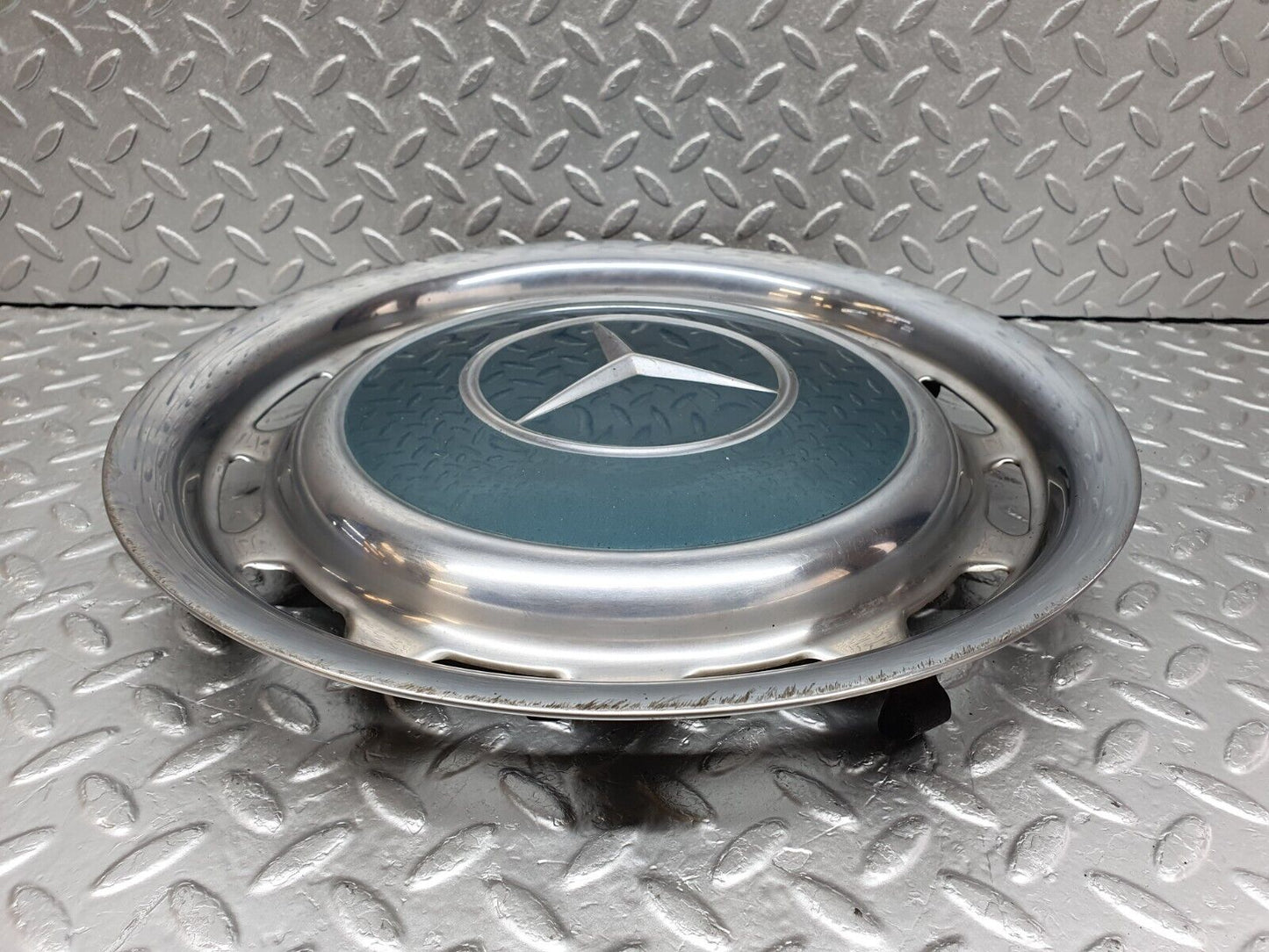 44162 Mercedes-Benz C123 230CE Coupe Wheel Hub Cap 14''