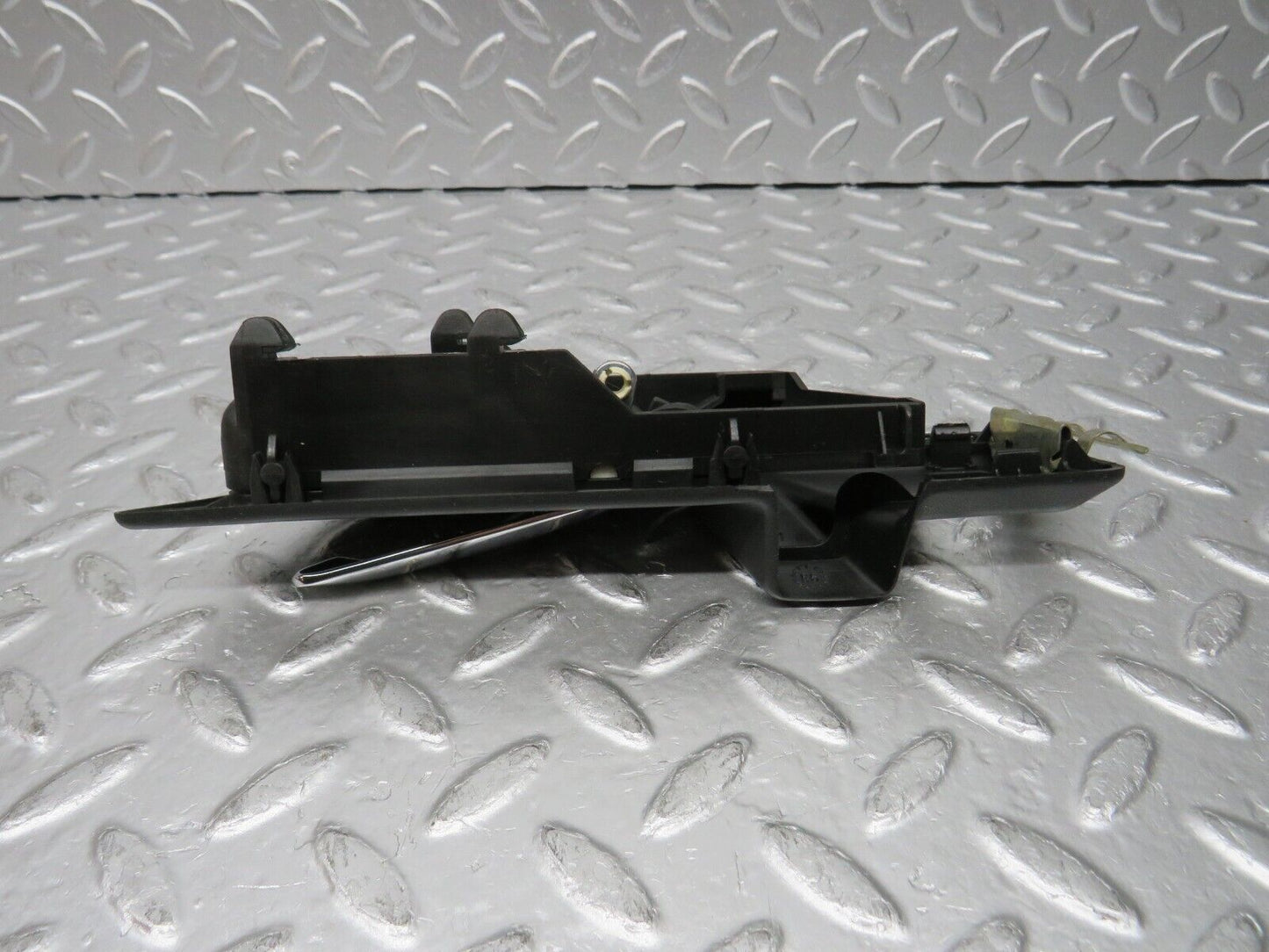 31371 Mercedes-Benz S124 220TE Rear Left Interior Door Handle 1247600161