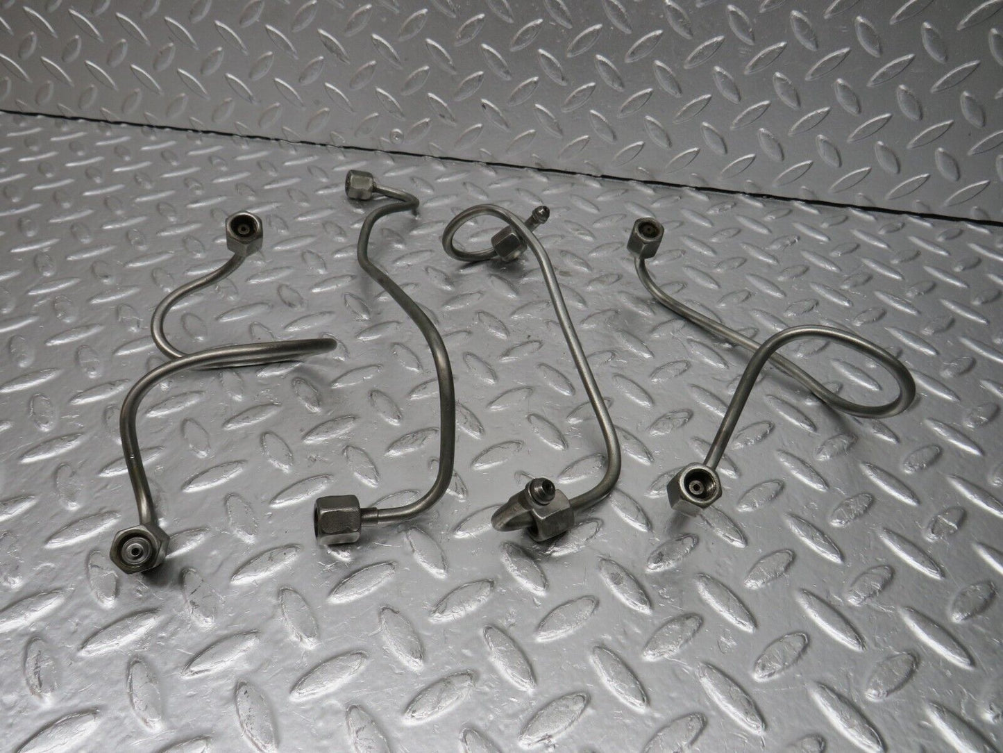 32940 Mercedes-Benz W123 300D Fuel Line Hose Set
