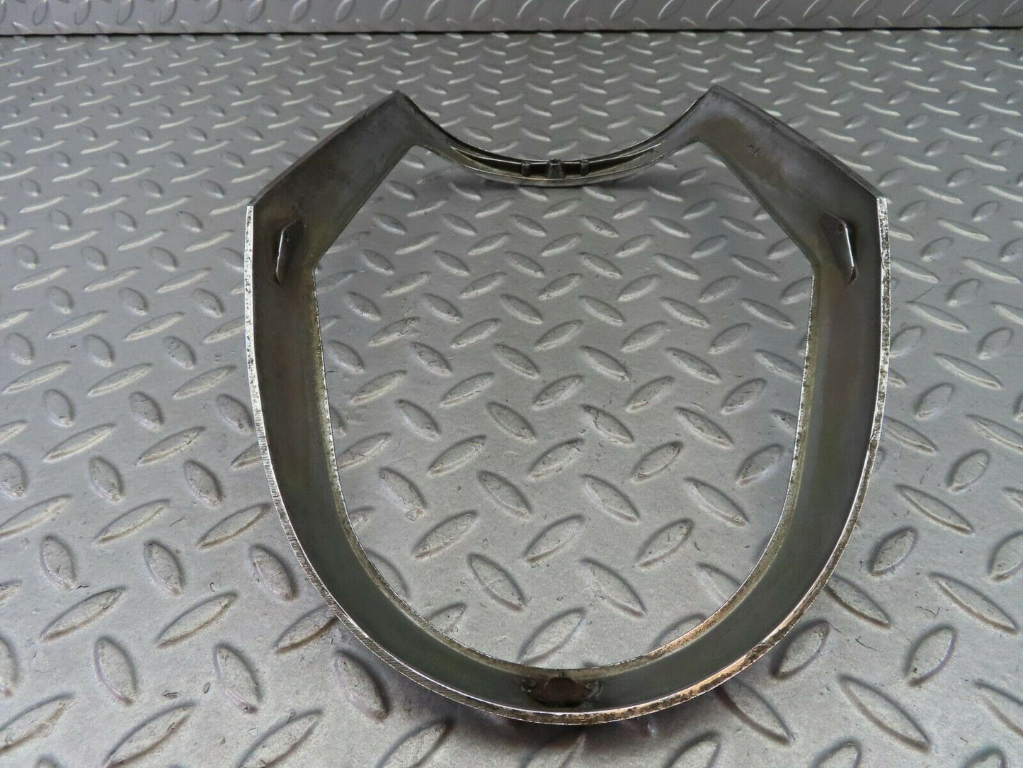 8116 Mercedes-Benz W108 Headlight Chrome Frame