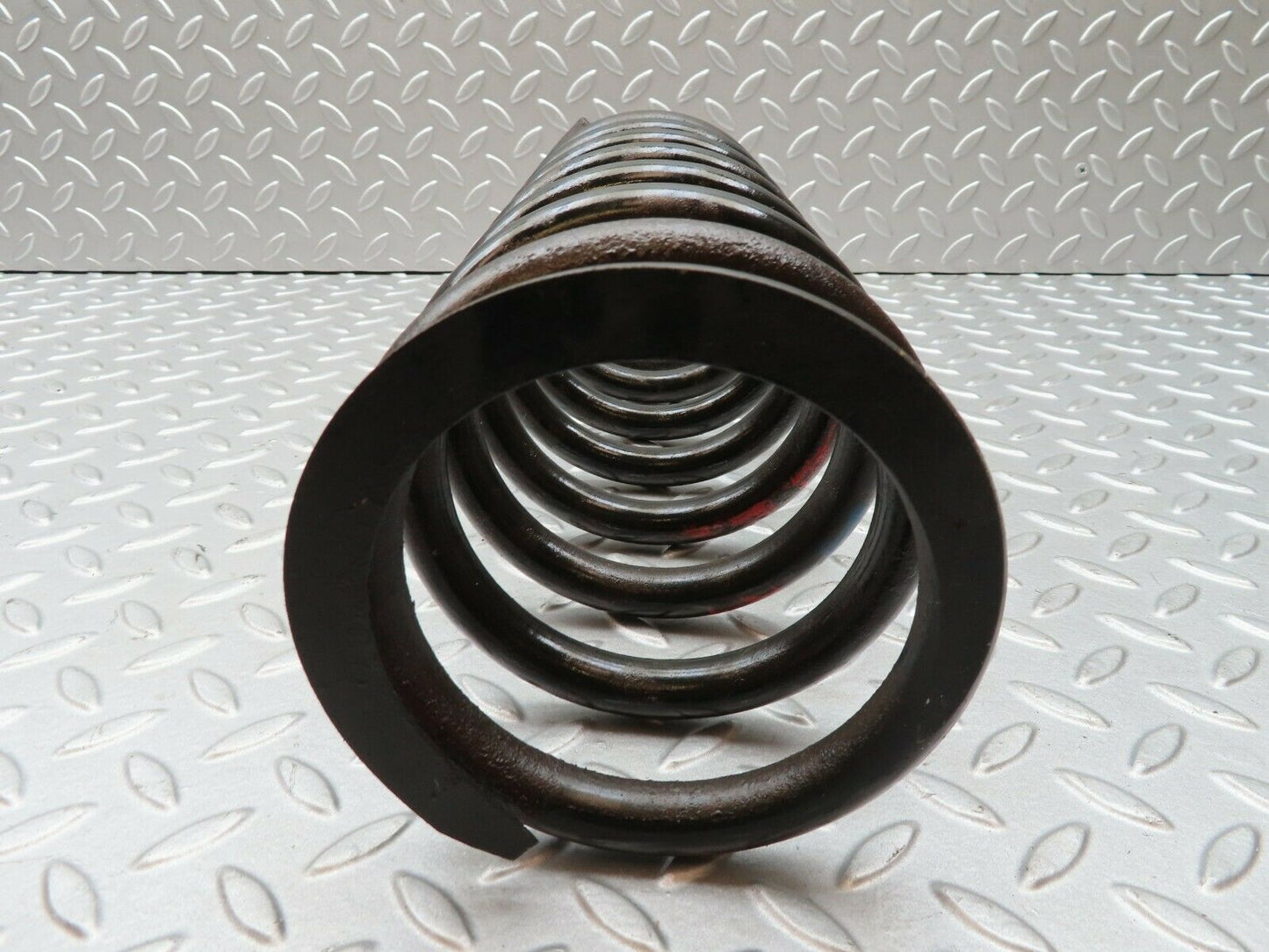 4809 Mercedes-Benz W114 280CE Coupe Rear Coil Spring