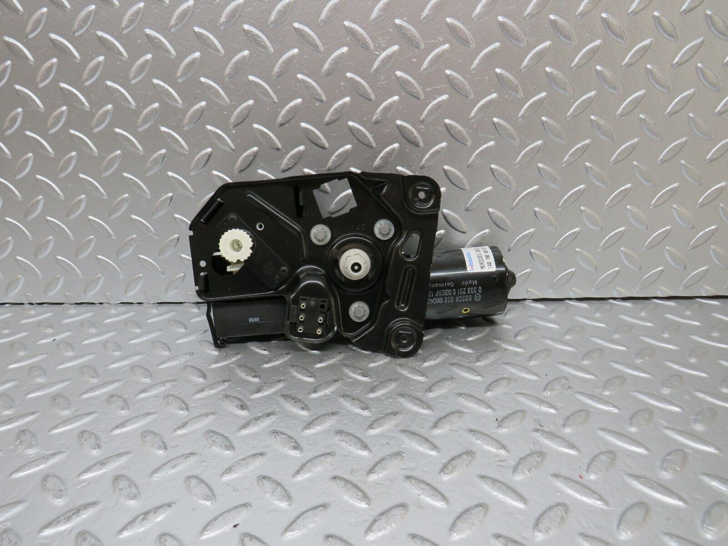 24981 Mercedes-Benz W140 S320 Sunroof Motor Bosch 1407800007