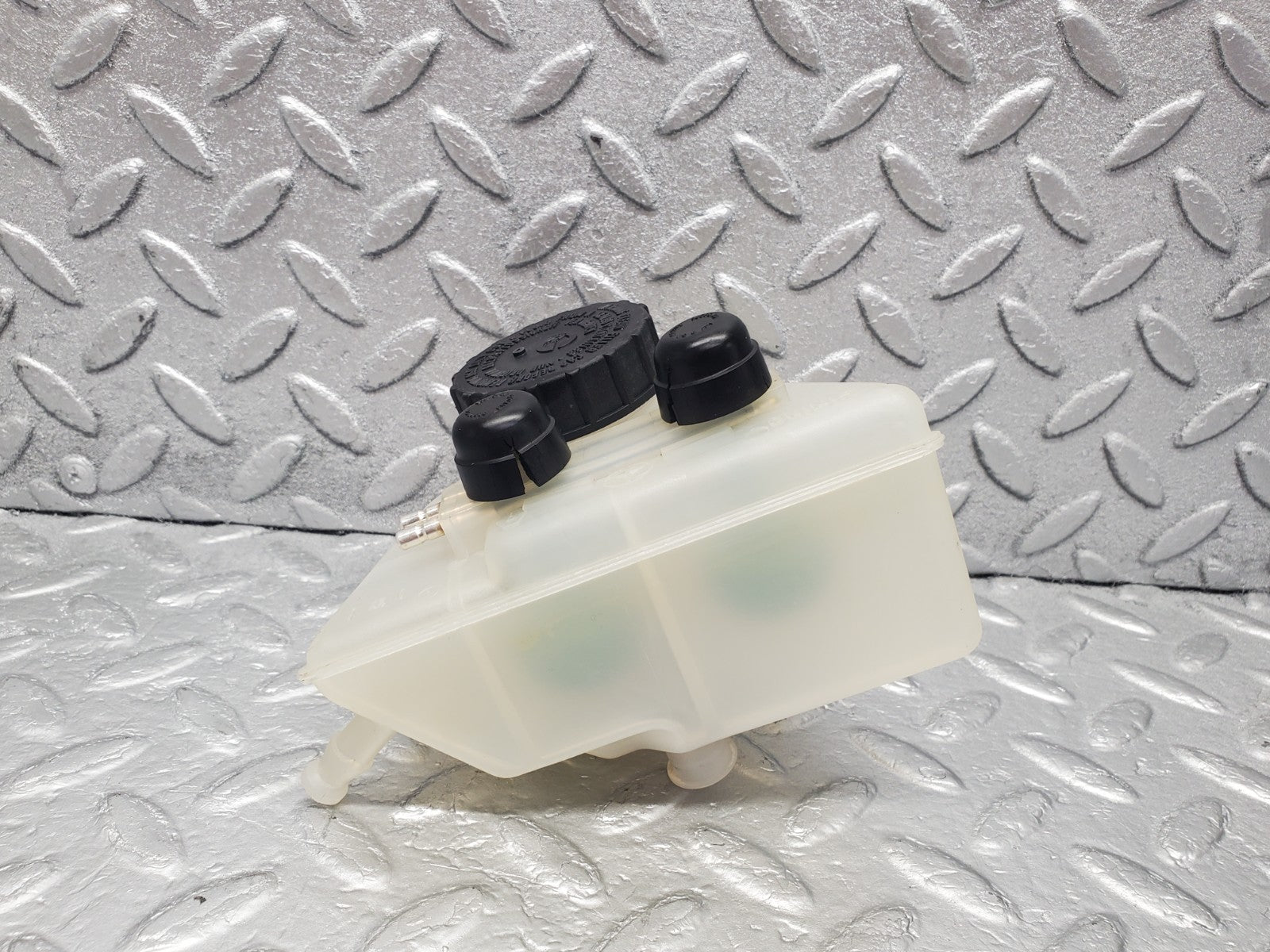 W201 Baby Benz brake fluid reservoir tank used OEM