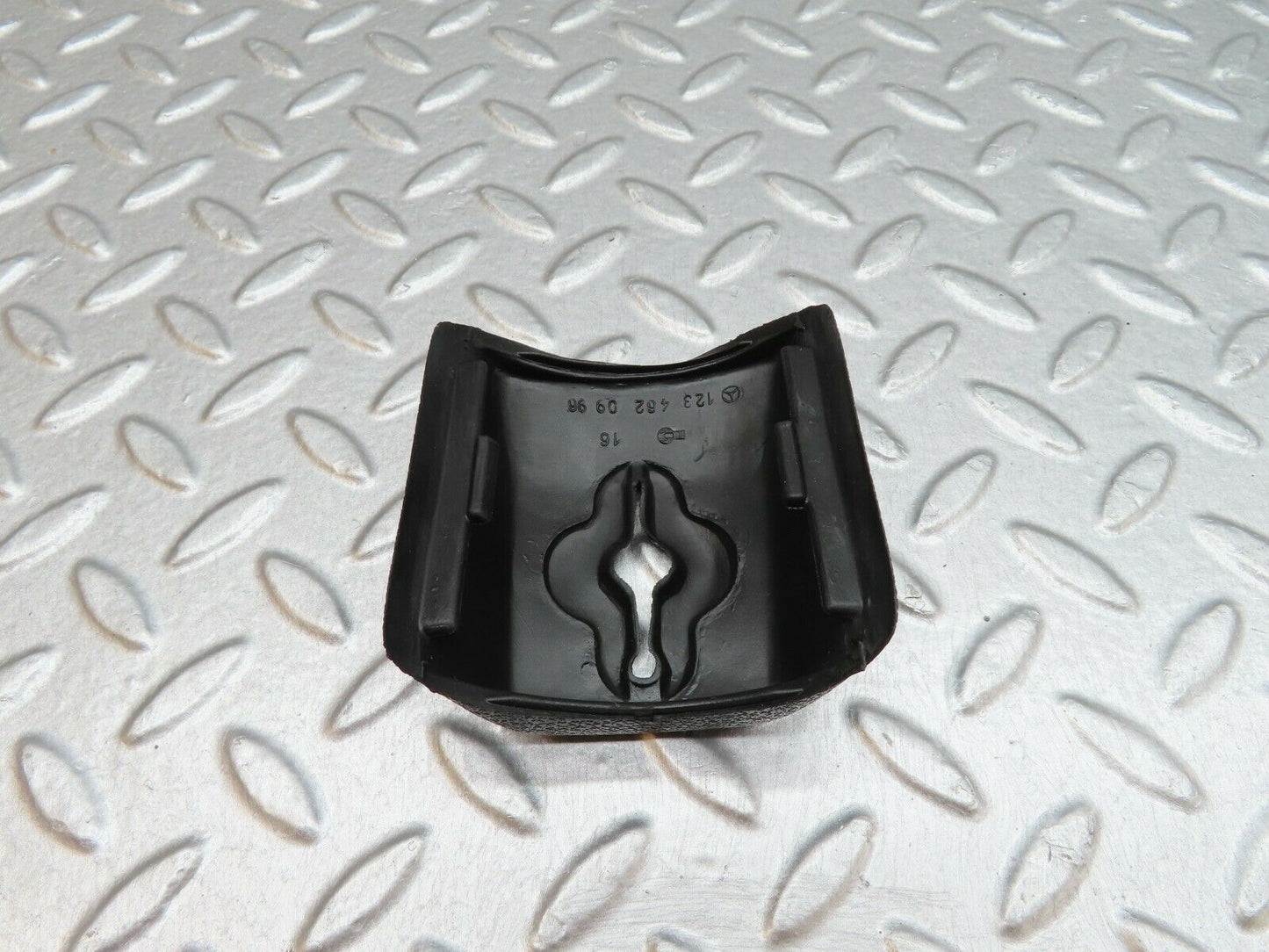 18007 Mercedes-Benz W123 200 Indicator Wiper Stalk Rubber Surround 1234620996