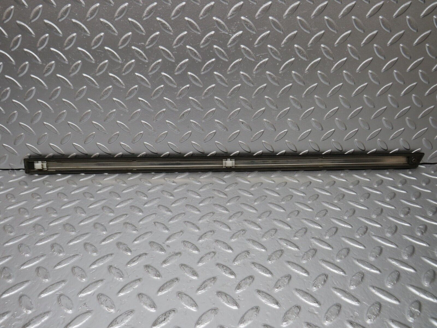 30786 Mercedes-Benz W201 190E 2.0L Rear Right Door Centre Moulding Trim