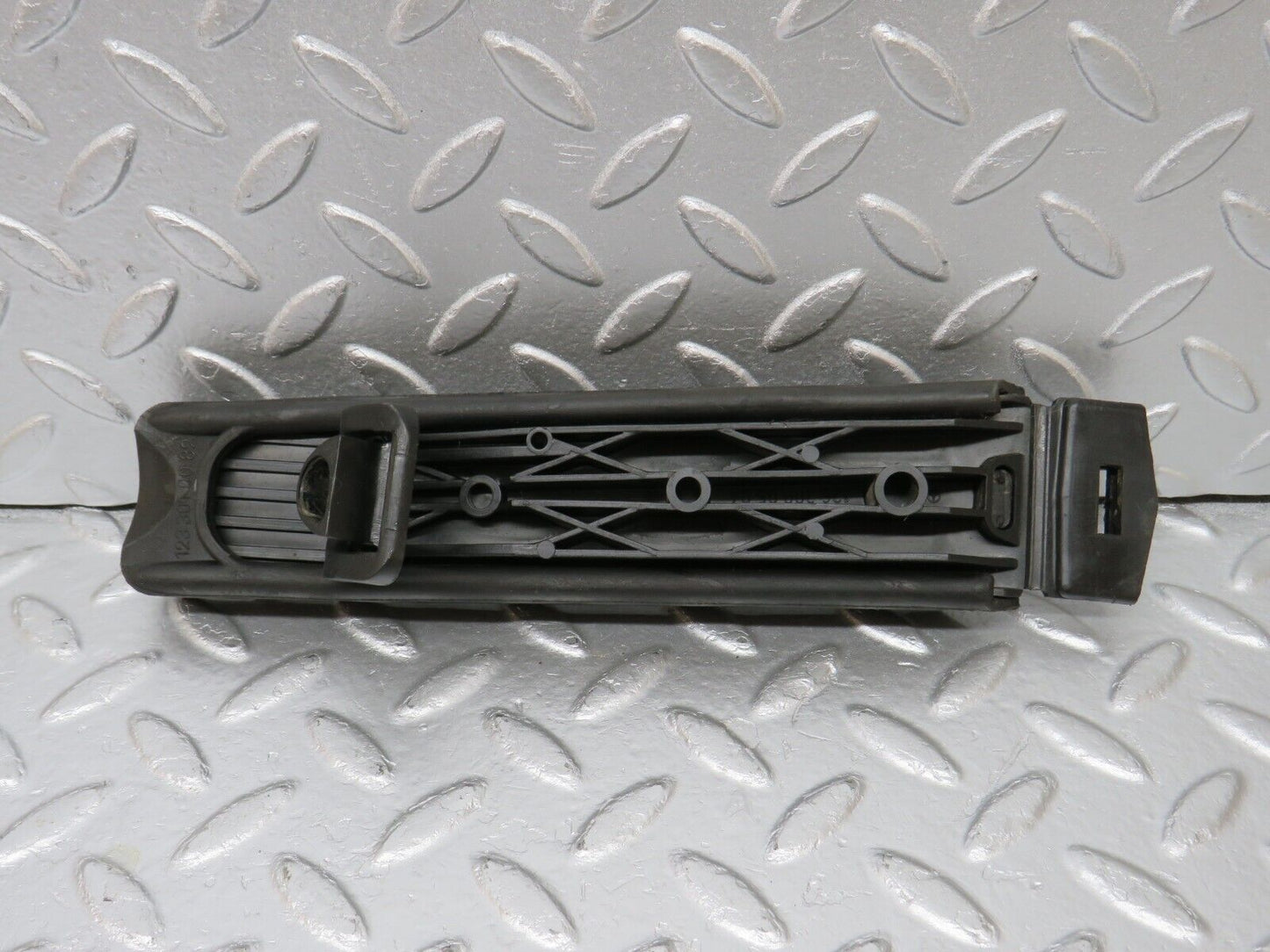 34095 Mercedes-Benz W124 260E Accelerator Pedal & Rubber 1233010082 1263000504