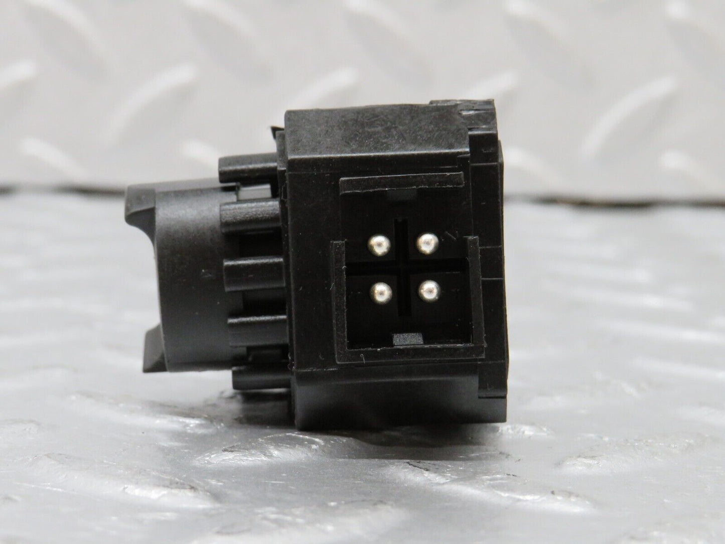 38836 Mercedes-Benz W201 190E 2.6L Kick Down Switch 0025452214