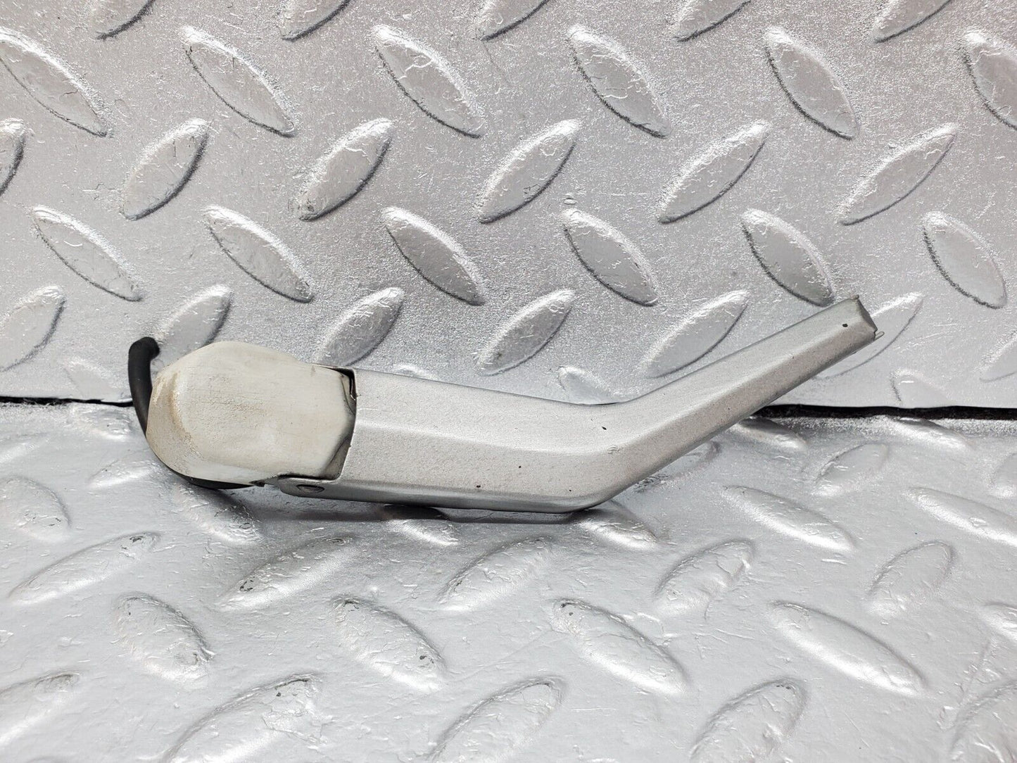 45818 Mercedes-Benz W126 420SE Headlight Wiper Arm Bosch Left Side