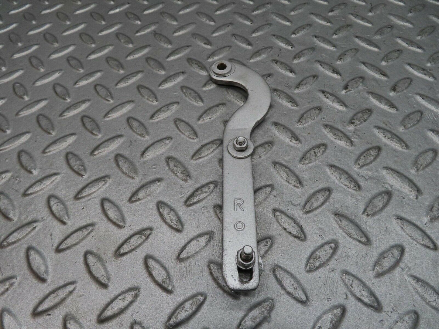 12289 Mercedes-Benz W108 280SE 3.5 Bonnet Hinge Support Right Side
