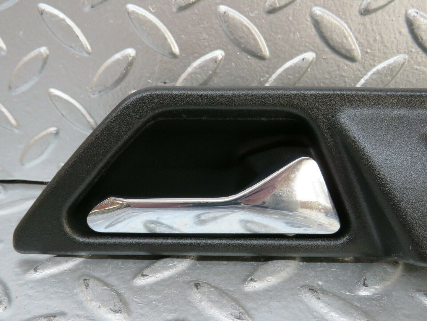 24206 Mercedes-Benz S124 220TE Interior Door Handle Rear Right 1247600261