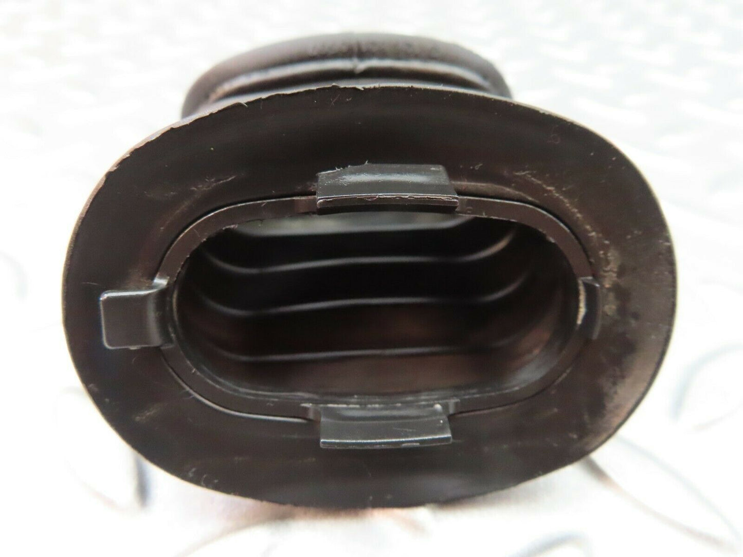 6046 Mercedes-Benz W126 380SE Rear Door Wire Protector Rubber 1268210597