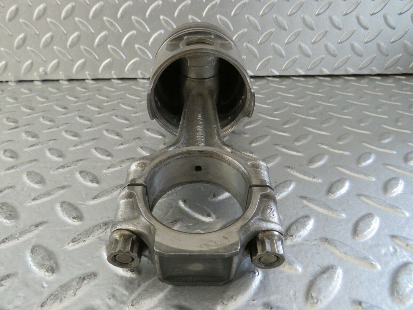 23579 Mercedes-Benz W114 280E Piston With Connecting Rod 86.00 mm