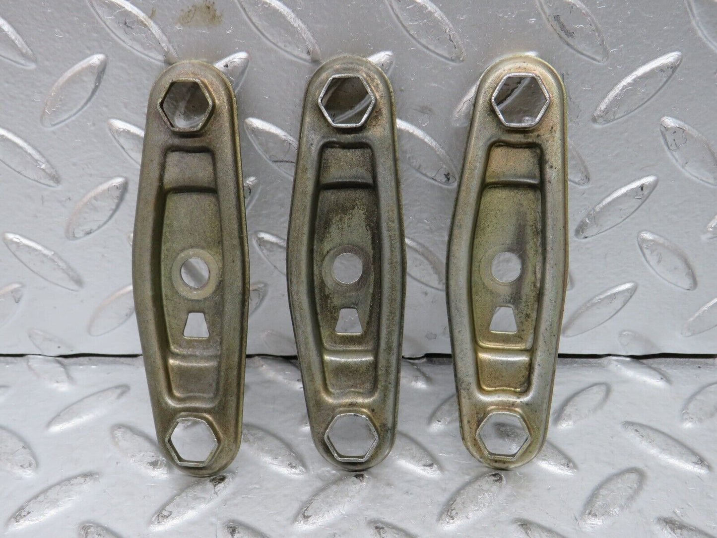 27454 Mercedes-Benz W123 280E Fuel Injector Bracket 3x