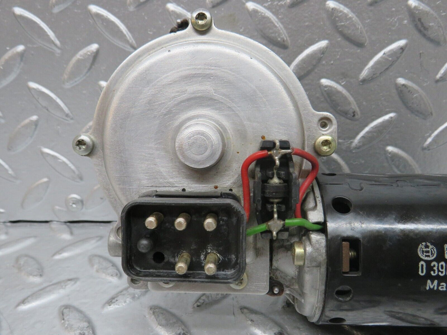 27506 Mercedes-Benz S124 300TE Wagon Wiper Motor Bosch 0390241425