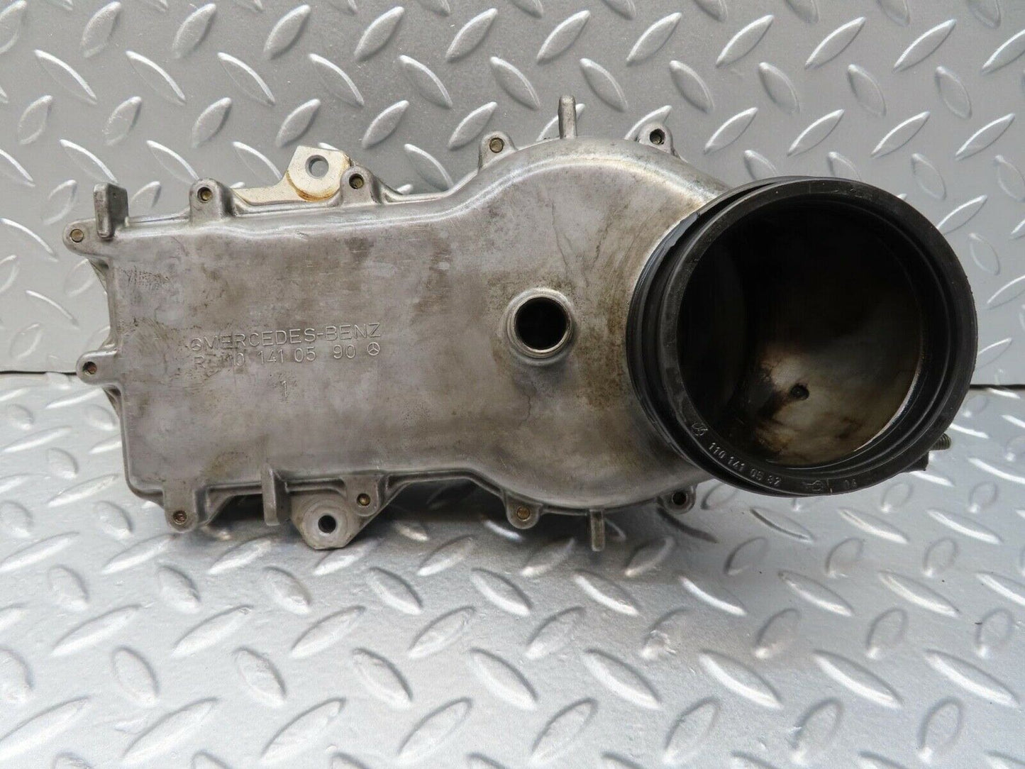 14017 Mercedes-Benz C107 280SLC Air Flow Sensor Bosch 0438120032