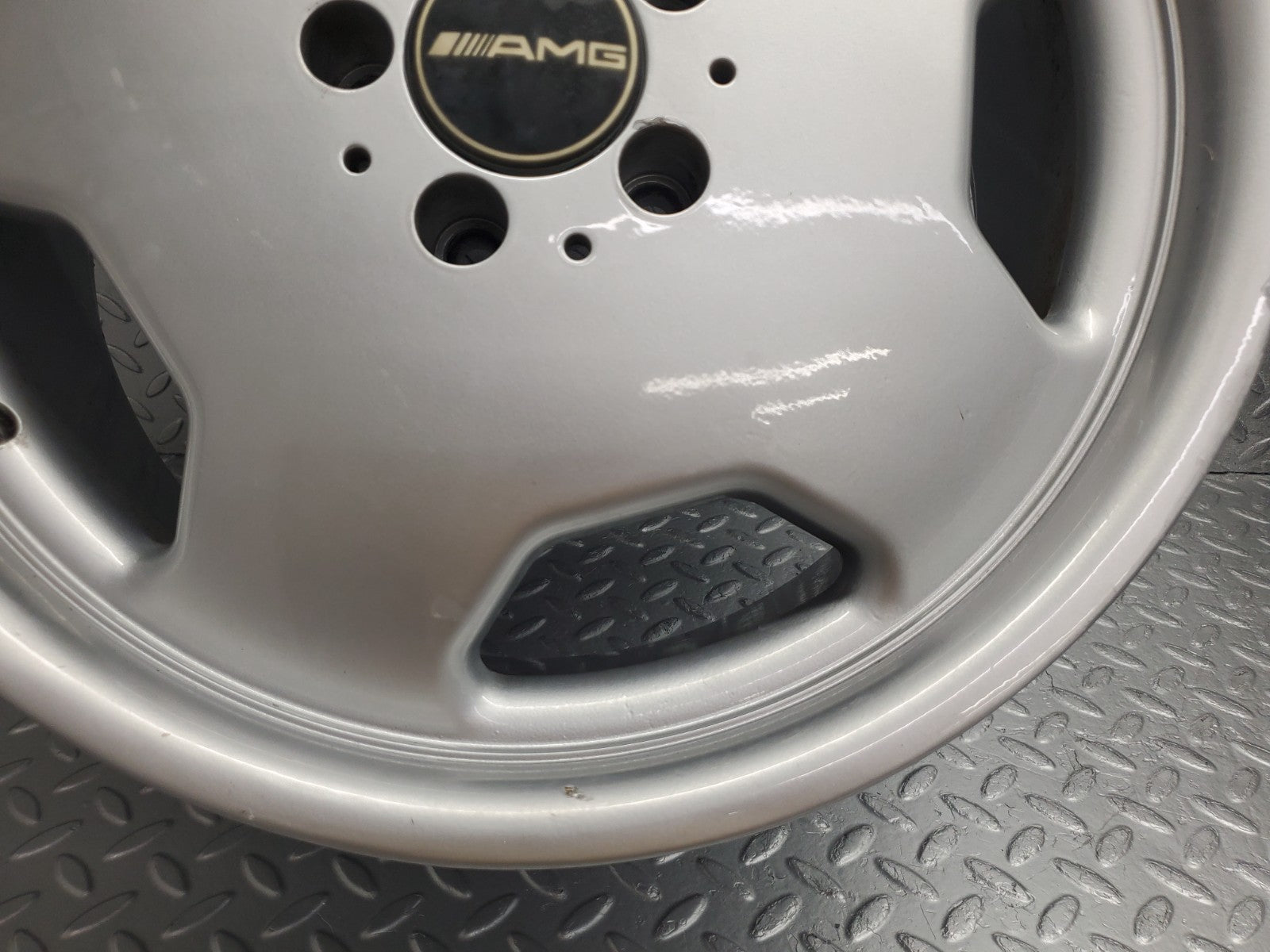 W124 Wagon alloy wheel set 8jx18 h2 et37 used OEM