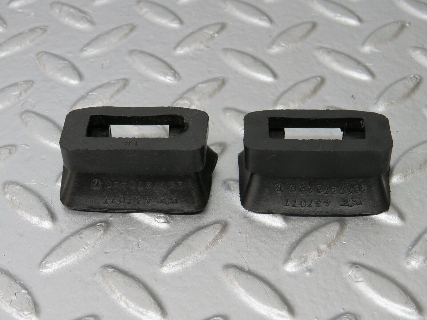 33619 Mercedes-Benz W201 190E 2.0L Door Check Strap Rubber Seal 2017270430